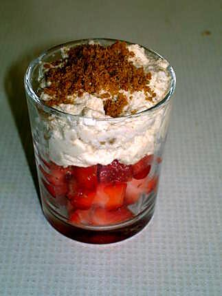 recette Verrine de fraises et chantilly au spéculoos