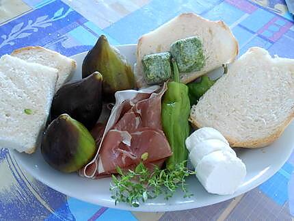 recette FEUILLETES  ET TARTINES  FIGUES ET  CHEVRE