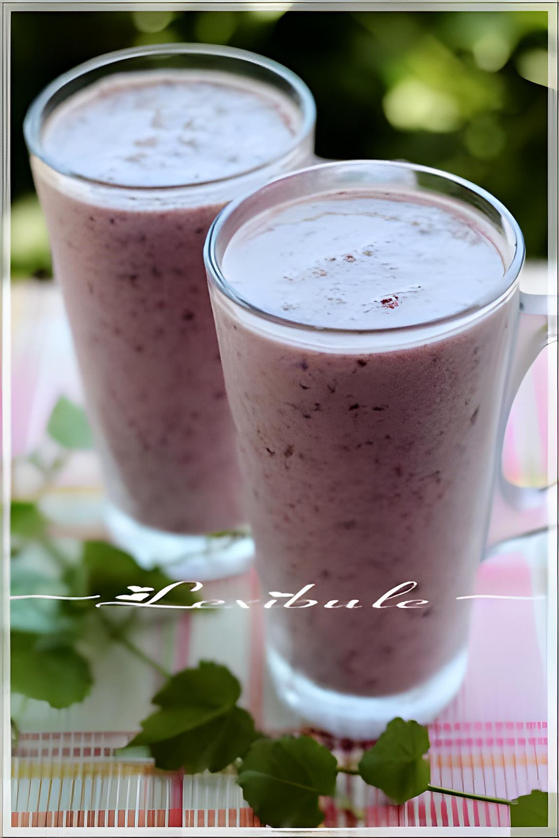 recette ~Smootie moelleux aux pommes et aux petits fruits~