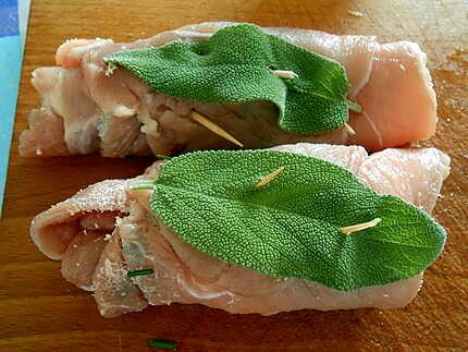 recette INVOLTINI  DE VEAU   P.TERRE  RISSOLEES  OIGNONS ROMARIN