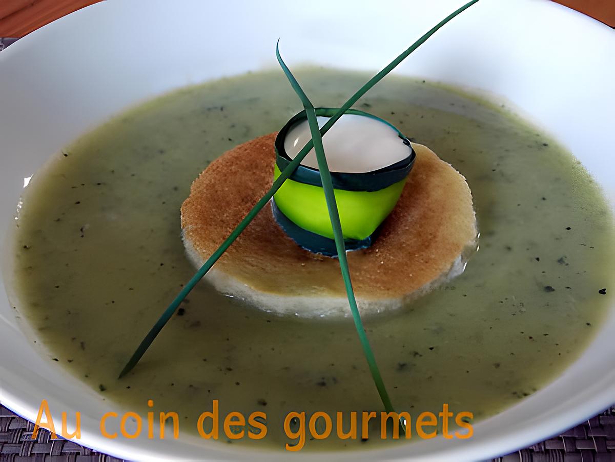 recette Gaspacho de courgettes-crème au chèvre