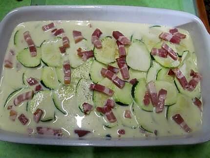 recette Gratin de courgettes aux lardons fumés.