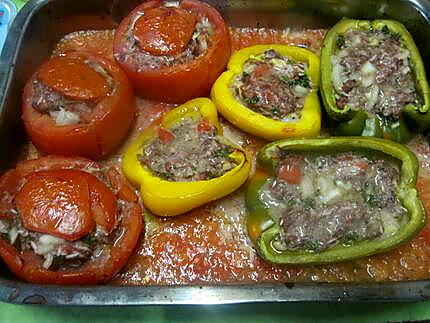 recette Tomates et poivrons farcis.