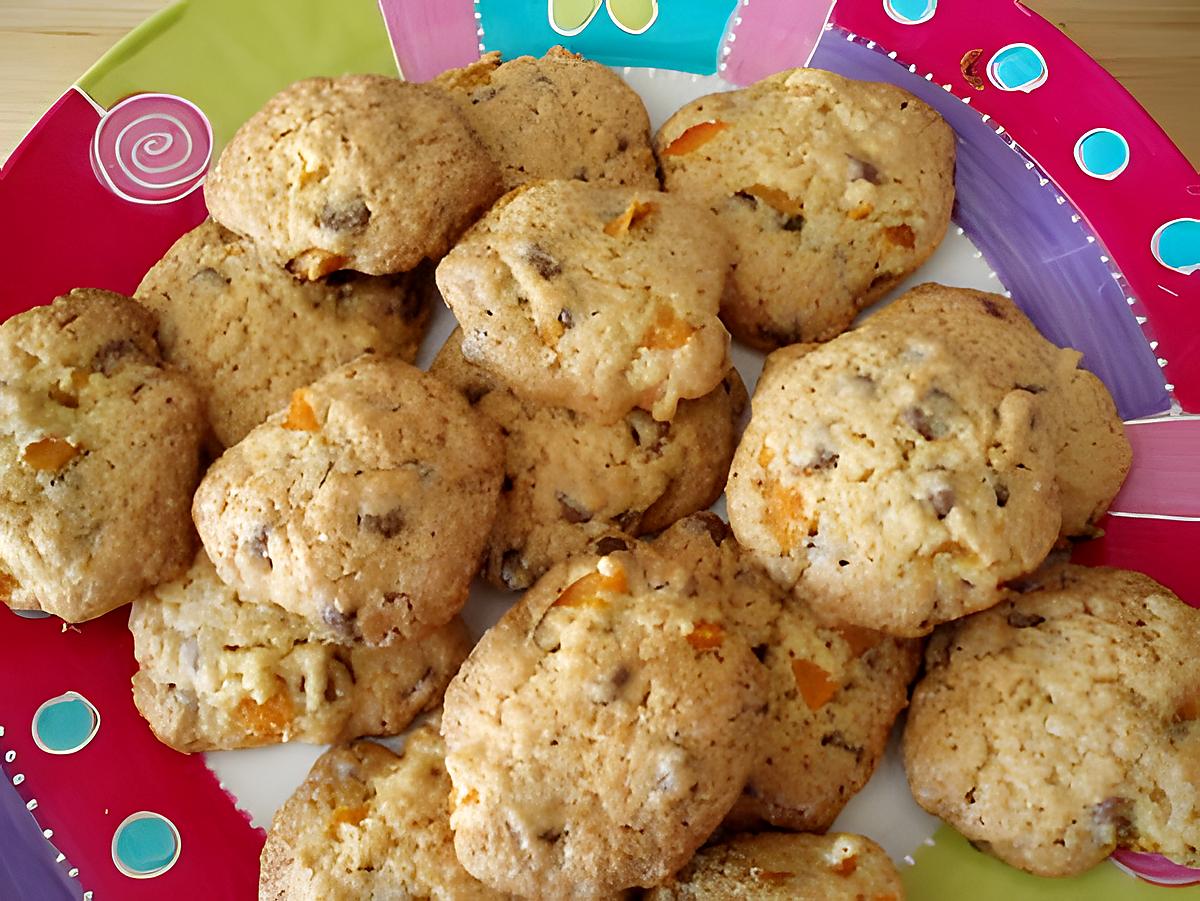 recette Cookies abricot & pépites de chocolat au lait