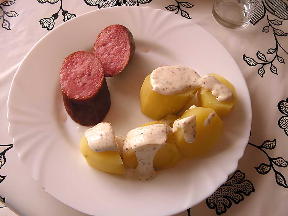 Saucisse De Morteau Pomme De Terre Sauce Moutarde Recette de Saucisse de Morteau aux pommes de terre