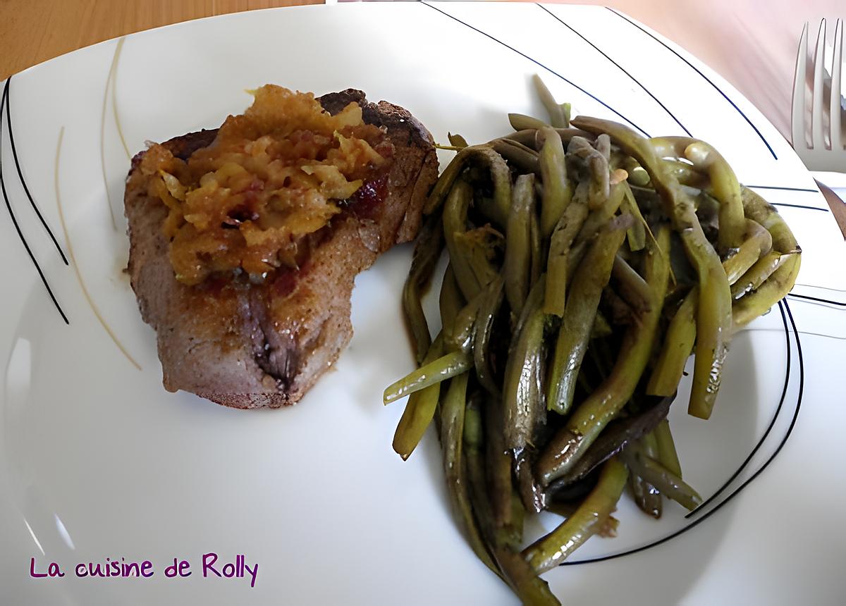 recette Faux-filet de boeuf, fondue d'oignons à la bière