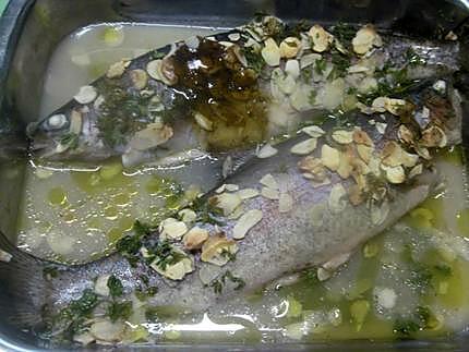recette truites saumonées aux amandes effilées.