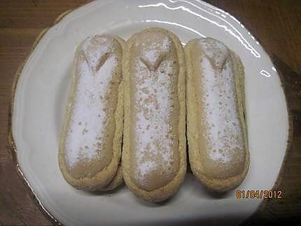 recette Biscuits au chocolat, fraises et Chantilly.