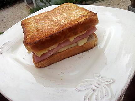 recette Croque au jambon et babybel coulant