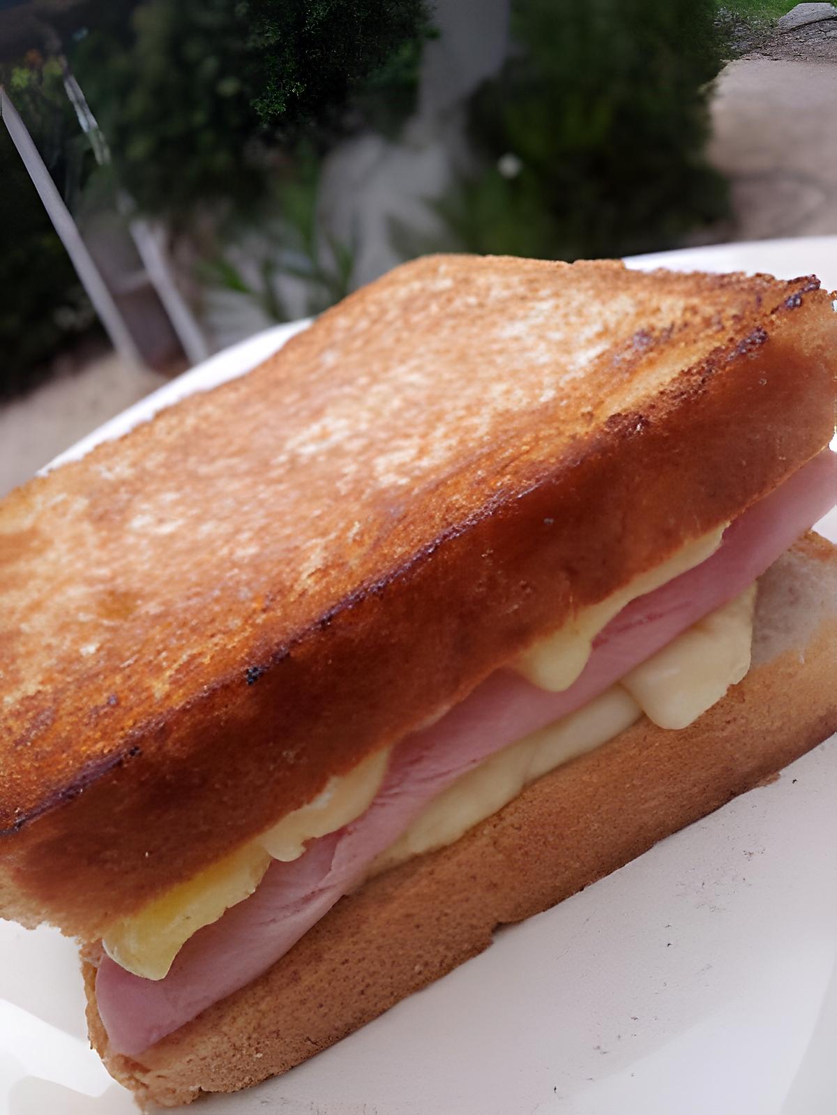 recette Croque au jambon et babybel coulant