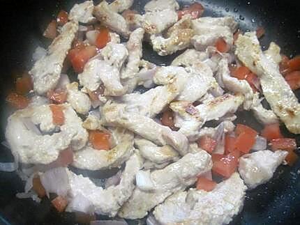 recette Émincé de poulet aux riz et légumes.