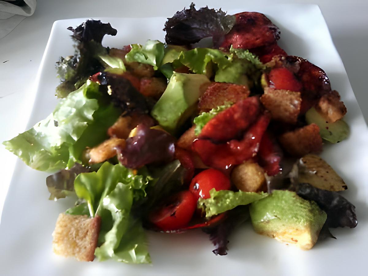 recette Salade de tomates et d'avocats au chorizo