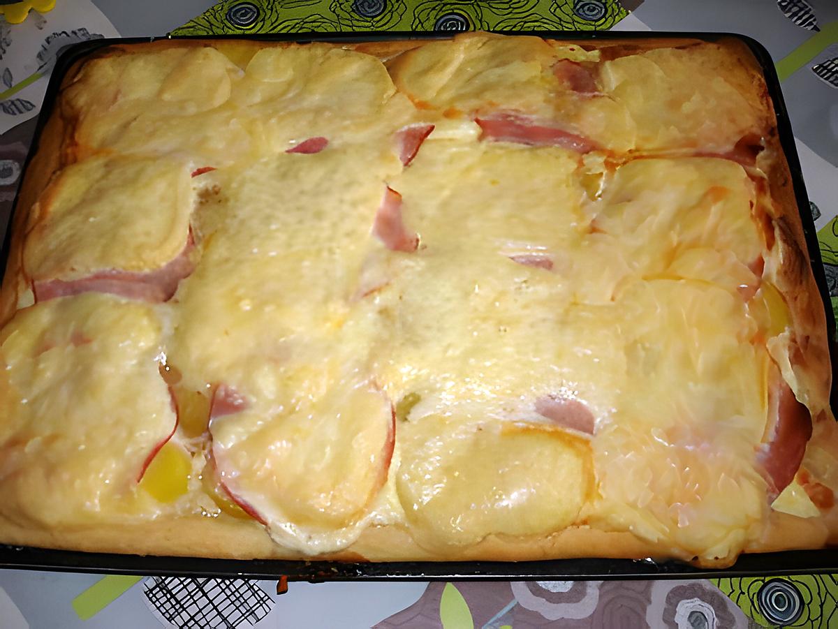 recette Pizza P de terre- bacon  et  fromage à raclette