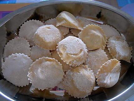 recette RAVIOLI  DI  RICOTTA  E GAMBERETTI  (RICOTTA ET CREVETTES)