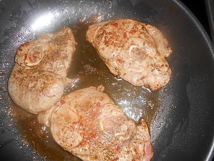 recette Tranches de gigot aux haricots à la tomate