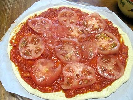 recette Pizza de coeurs de palmier et jambon cru.