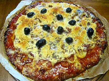 recette Pizza de coeurs de palmier et jambon cru.
