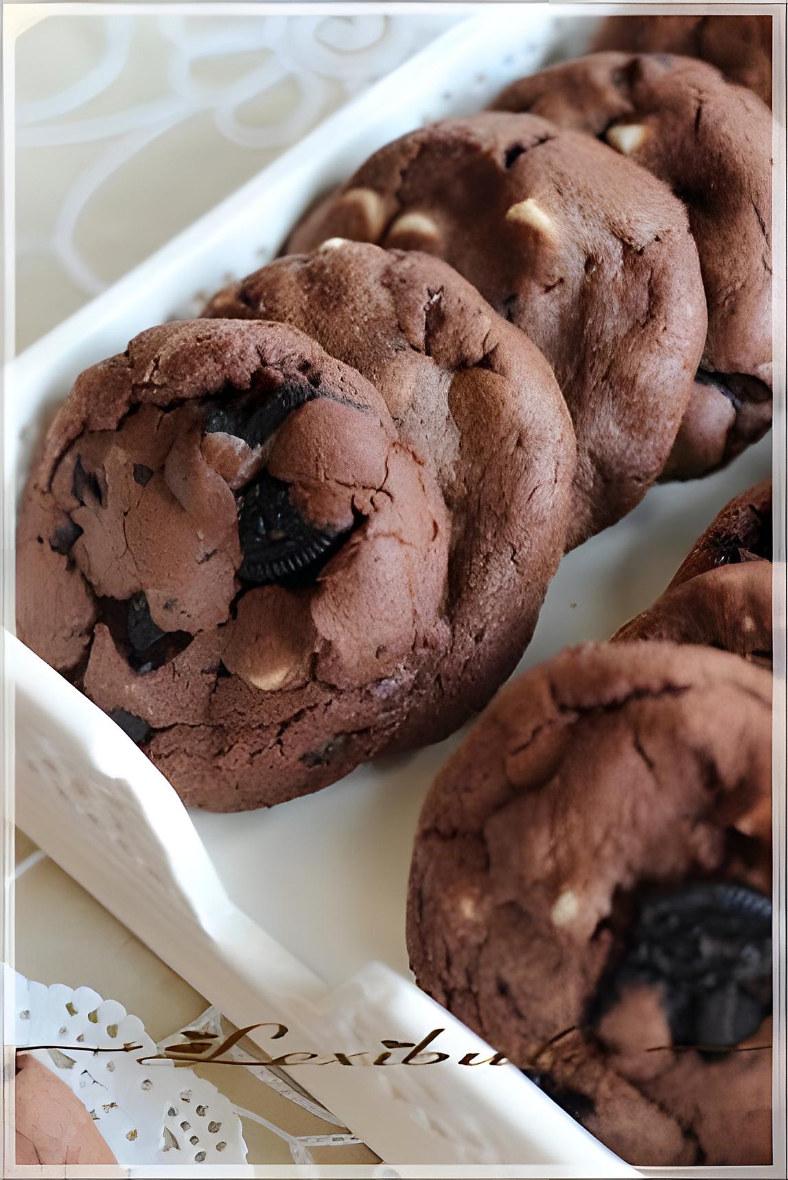 recette ~Biscuits triple chocolat aux biscuits Oréo~