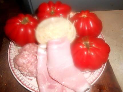 recette Tomates farcies,echine de porc,jambon,comté