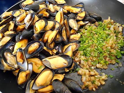 recette MOULES  A LA CHAPELURE