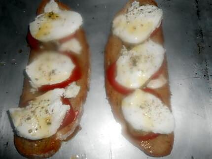 recette Tartine,anchois,tomate,mozarella