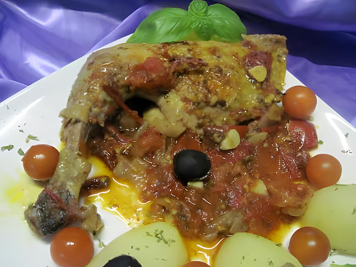 recette Cuisses de pintade à la sauce tomates.