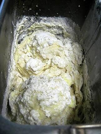 recette Brioche au beurre. machine à pain.( MAP).