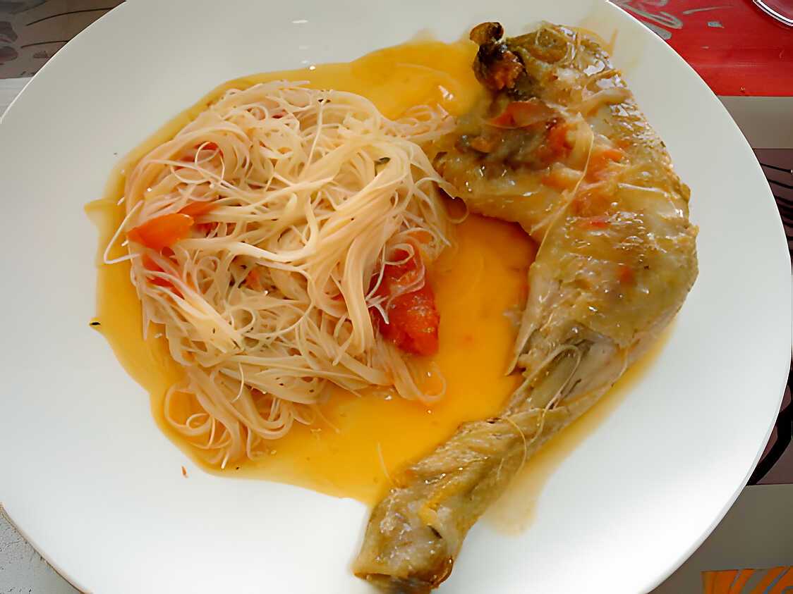 Recette de Cuisses de poulet au paprika et ses vermicelles de riz