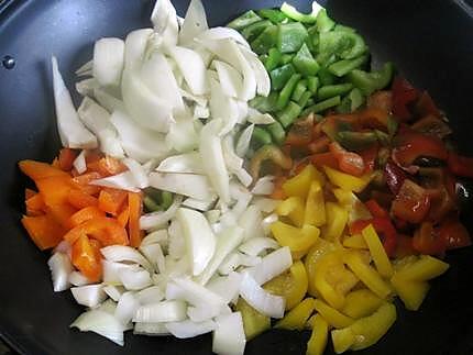 recette oeufs sur le plat au fenouil aux quatuor de poivrons.