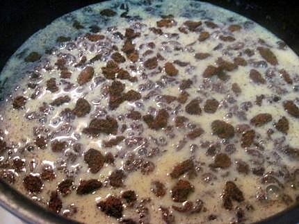 recette Petits pots à la crème pâtissière aux raisins secs.