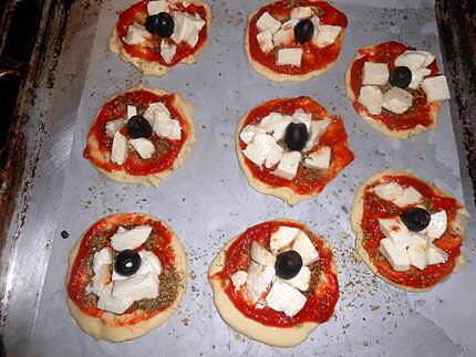 recette Mini pizza tomate,mozzarella