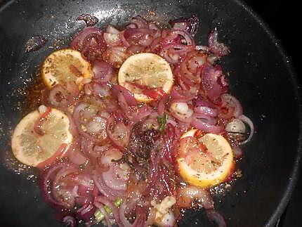 recette Dos de carrelet aux oignons rouges