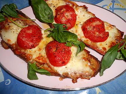 recette Crostini,jambon,tomate,mozzarella