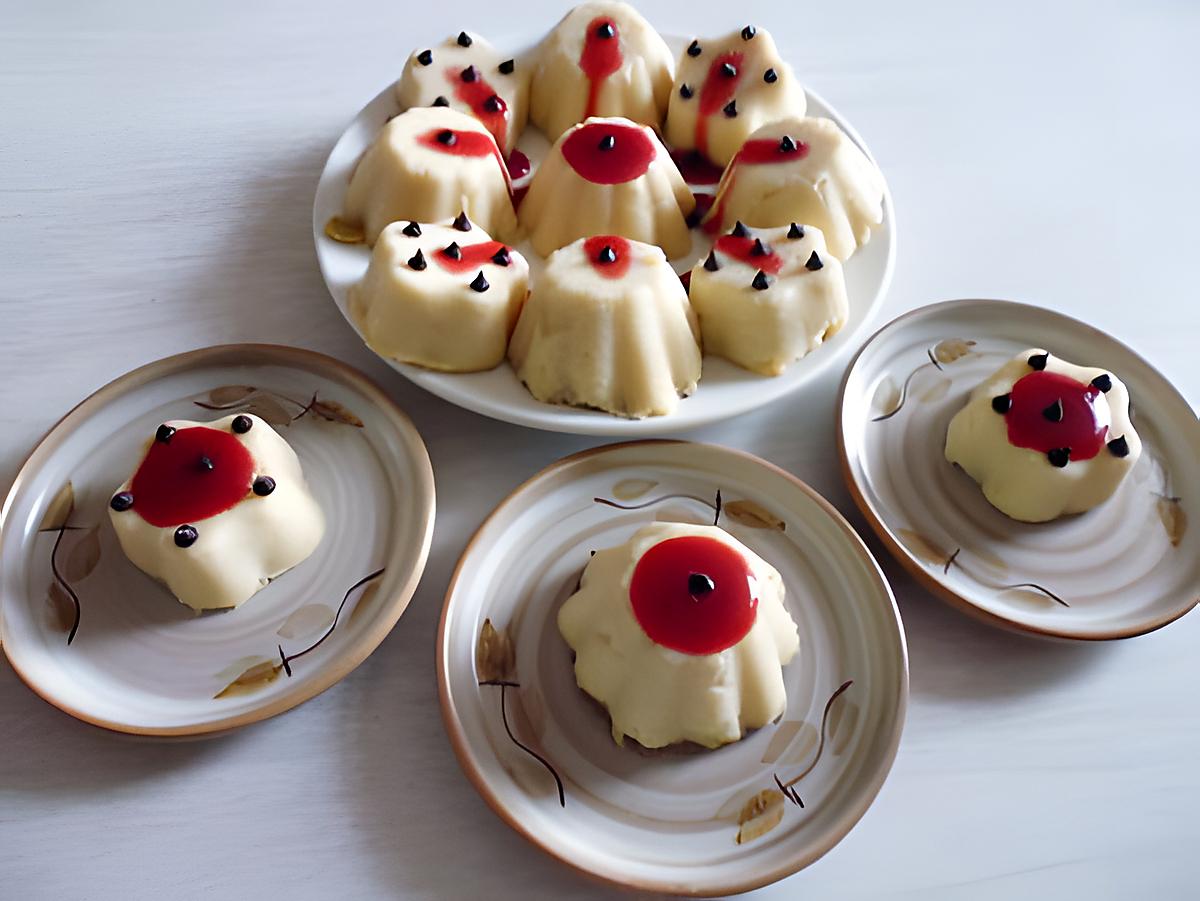 recette Semoule aux pépites de chocolats, raisins de malaga et coulis de framboise