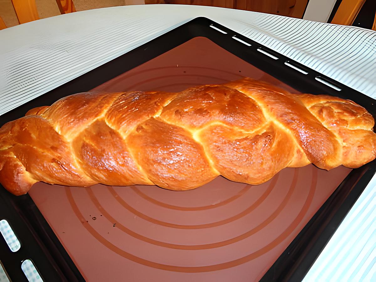 recette BRIOCHE TRESSEE D EVELYNE MELAYERS