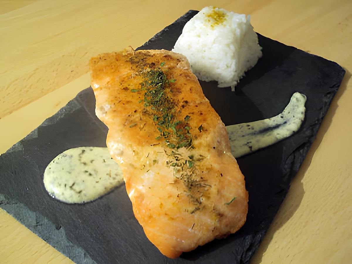 recette Pavé de saumon grillé sauce crème citronée et son riz blanc