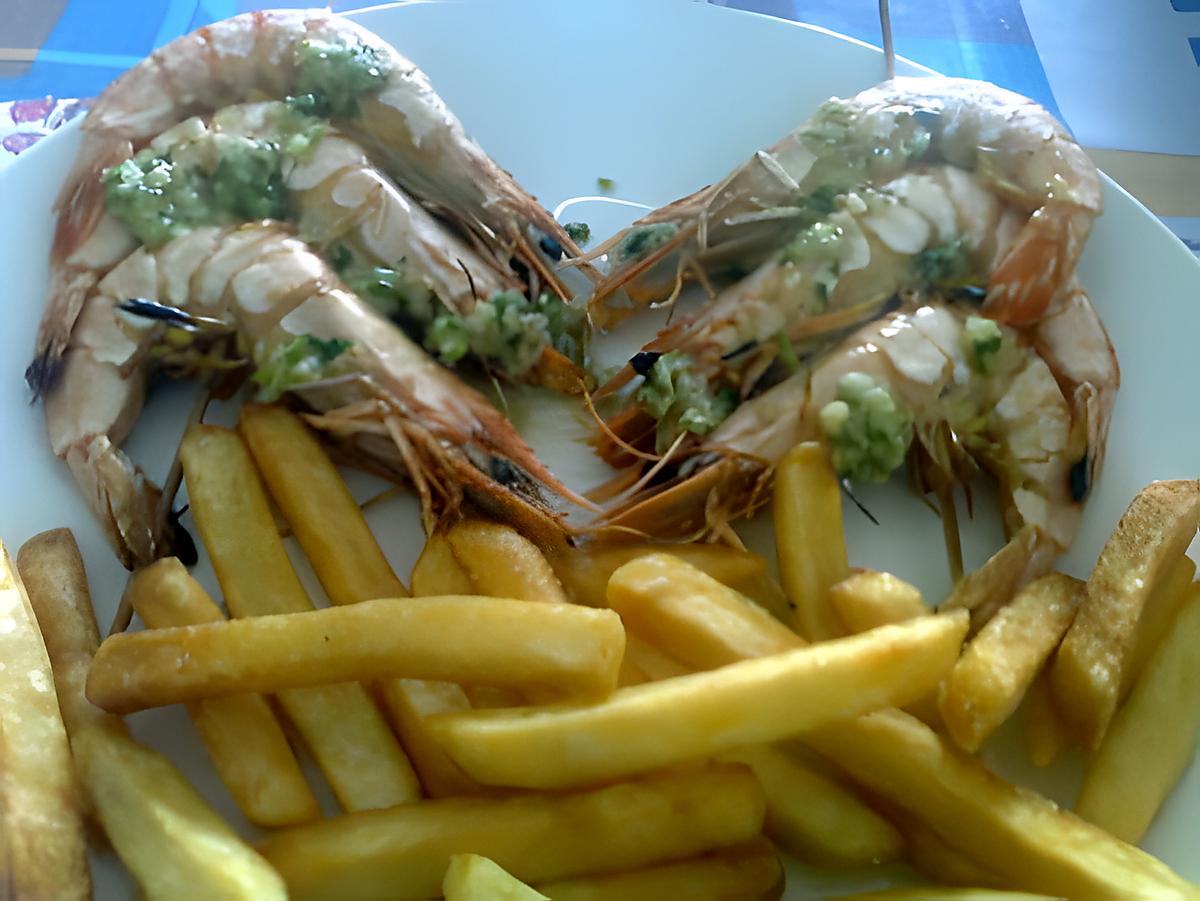 recette GAMBAS  GRILLEES SAUCE  CHIEN  (A MA FACON) et   FRITES