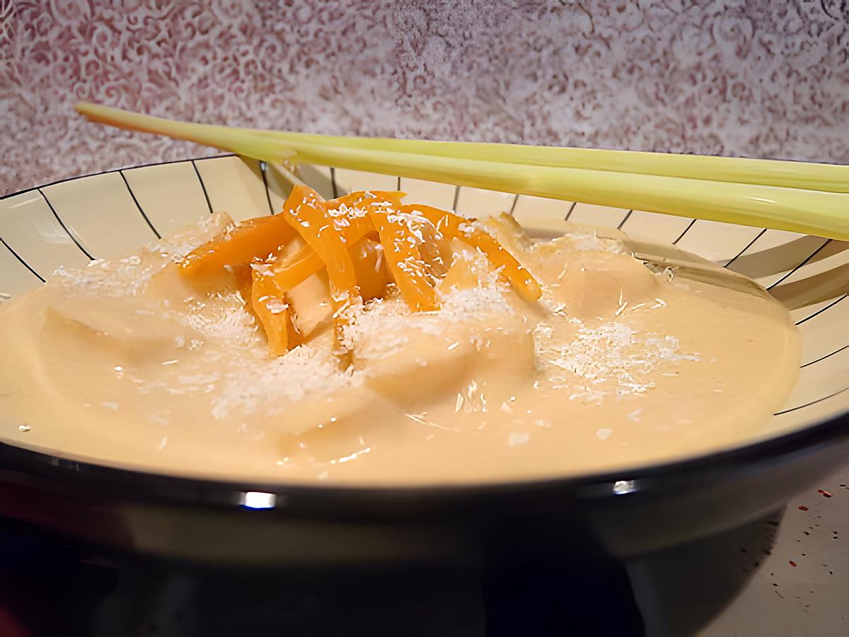 recette Crème de mangue à la noix de coco et à la citronelle