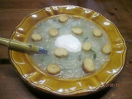 recette Soupe aux navets.céleri. à la crème fraiche au micro-ondes.