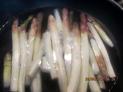 recette Asperges blanches à la crème fraiche gratinées.