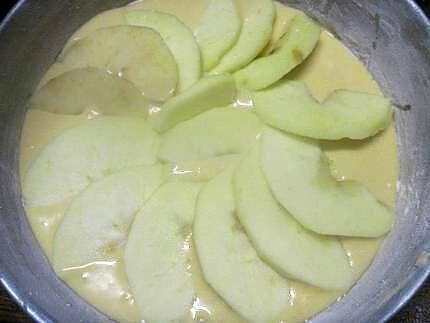 recette Gâteau aux pommes et pâte à sucre.
