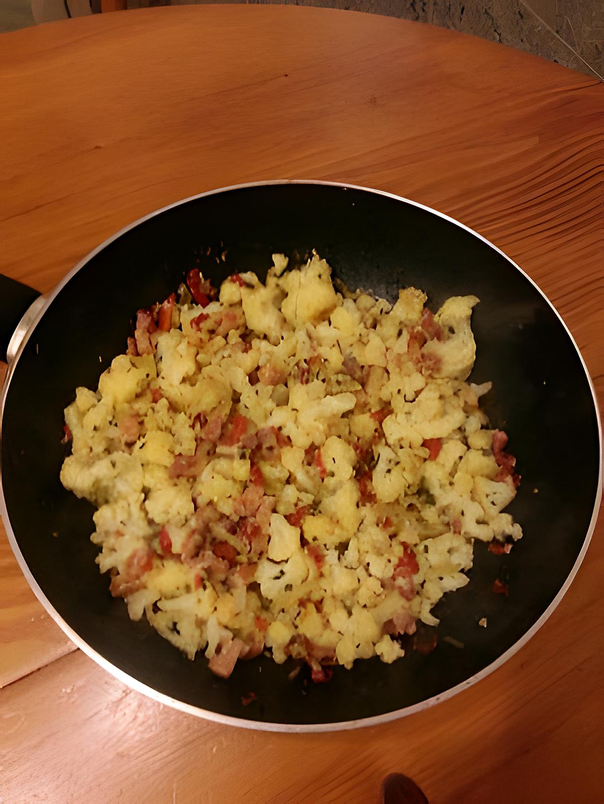 recette Chou fleur au wok, avec lardons et poivron rouge