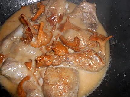 recette Cuisse de poulet a la creme et girolles