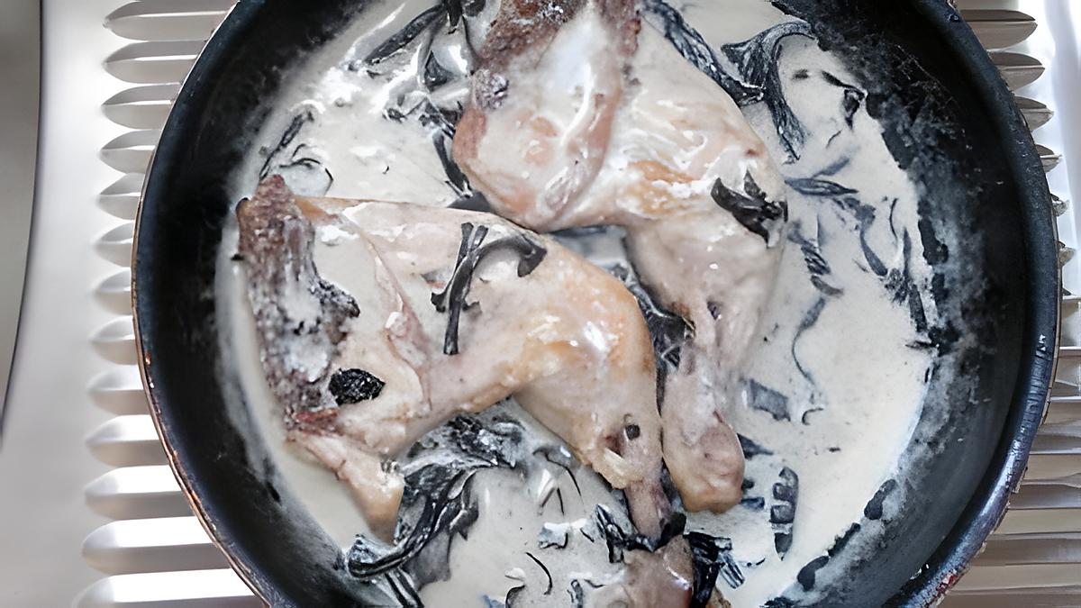 recette Cuisse de poulet à la crème et trompette de la mort.. Recette de Jeanmerode