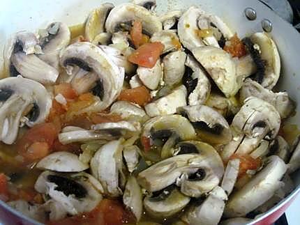 recette Champignons sauce tomates au vin.