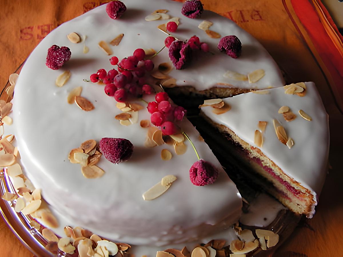 recette gâteau aux fruits rouges et aux amandes