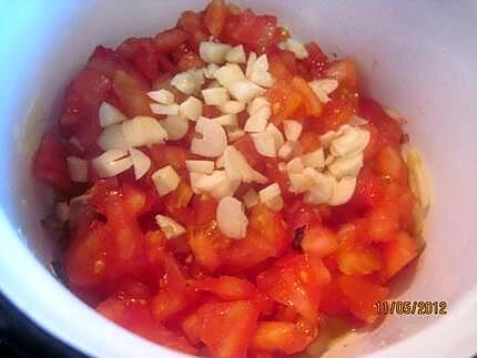 recette Blancs de calamars sautés. sauce tomates basilic.