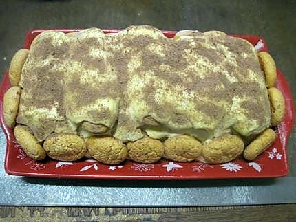 recette Tiramisu aux cerises. marscarpone et macarons.