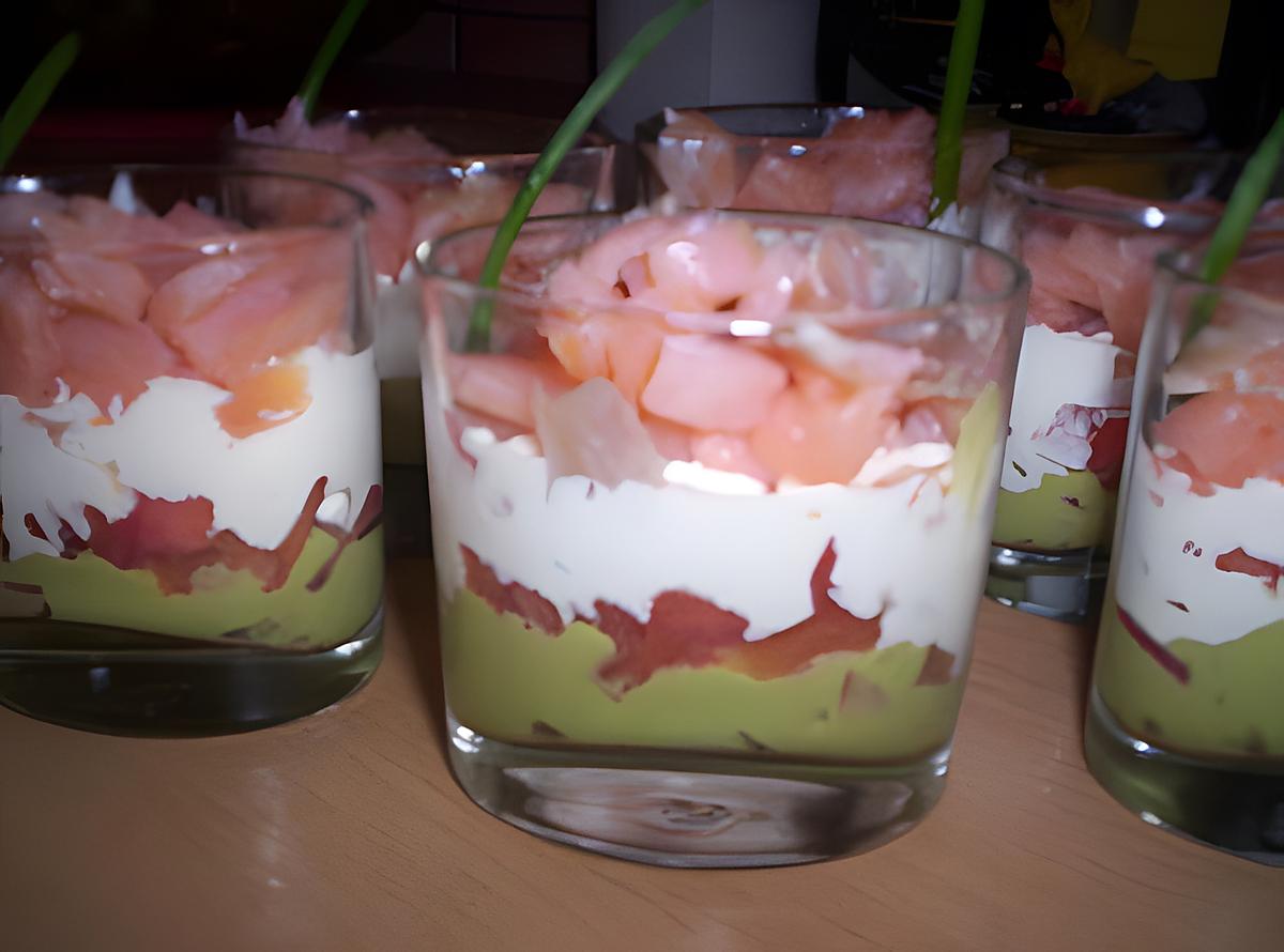 recette Verrine de saumon et sa crème d'avocat