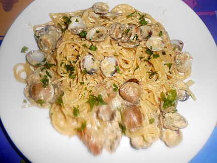 recette SPAGHETTI  VONGOLE PATE DE THON  ET  MASCARPONE